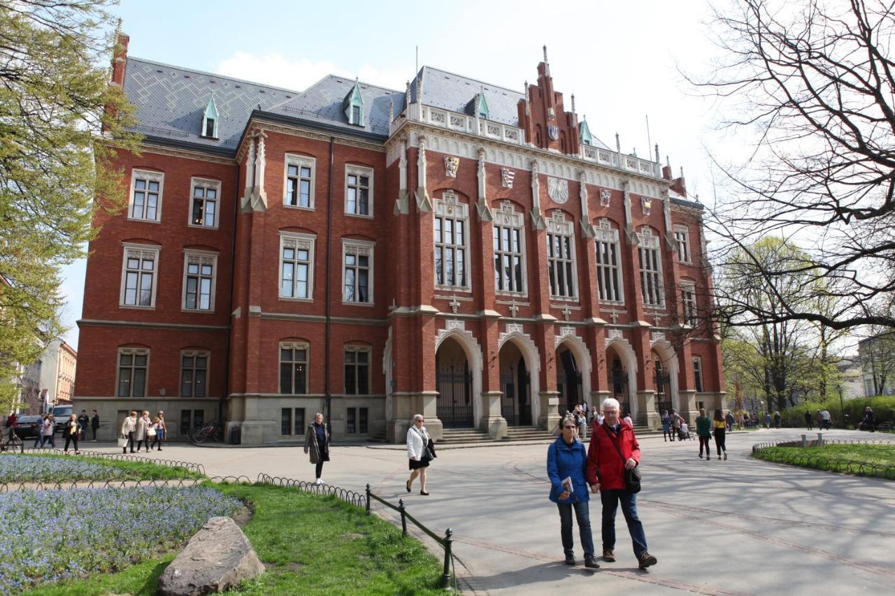 Bentis Luxury Apartments Krakow Exterior photo